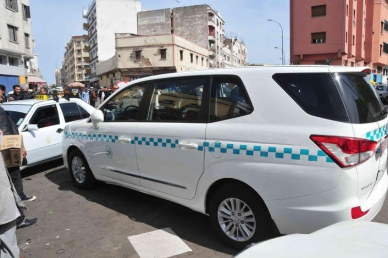 الطاكسي الكبير بين وادي وجماعة أولاد عيسى ركاب في كف عفريت سوق الجمعة نمودجا 1 Nouveau projet 20