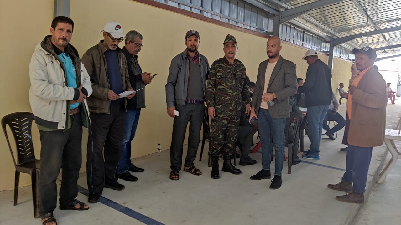 تيفلت...إجراء القرعة المتعلقة ببائعي الخضر والفواكه قبل تثبيتهم بالسوق النموذجي حي السلام 2 7 IMG 20221012 WA0023