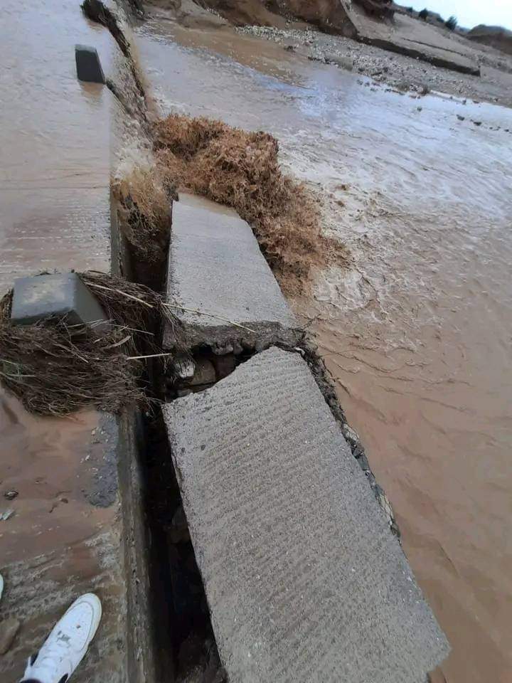 انهيار قنطرة حديثة العهد بالدويرة السفلى ، ومطالب بفتح تحقيق عاجل. 2 IMG 20221013 WA0185