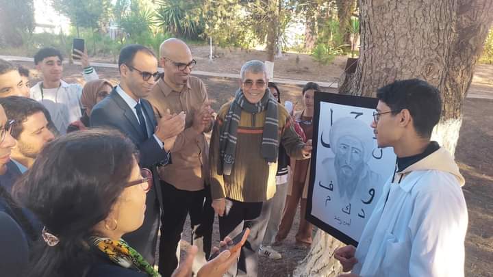 تلاميذ الفنون التطبيقية بالثانوية التقنية يبدعون في نشاطهم التشكيلي الأول -وجوه فلسفية- 1 IMG 20221124 WA0036