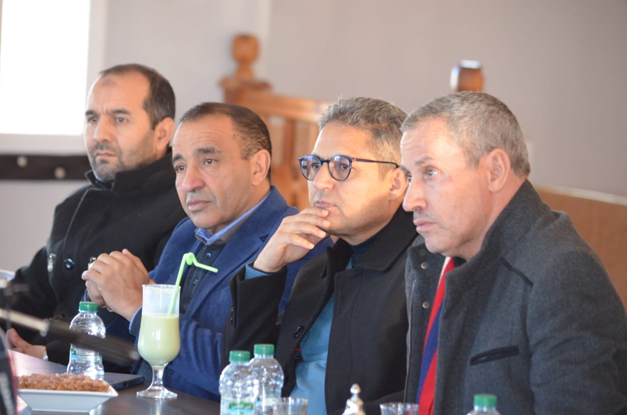 تكريم الأستاد أنس الشتيوي كأفضل شخصية لسنة 2023 بإقليم بولمان. 12 IMG 20230111 WA0179