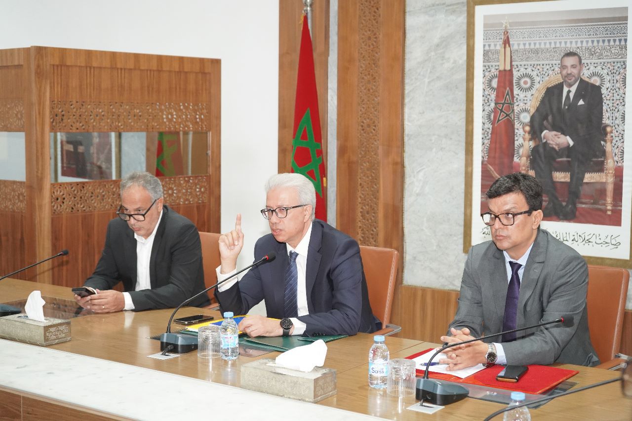 سمير كودار وقسي لحلو يترأسان اجتماعا حول إنجاز مشروعي القطب الفلاحي وسوق الجملة بسيدي بوعثمان نواحي مراكش