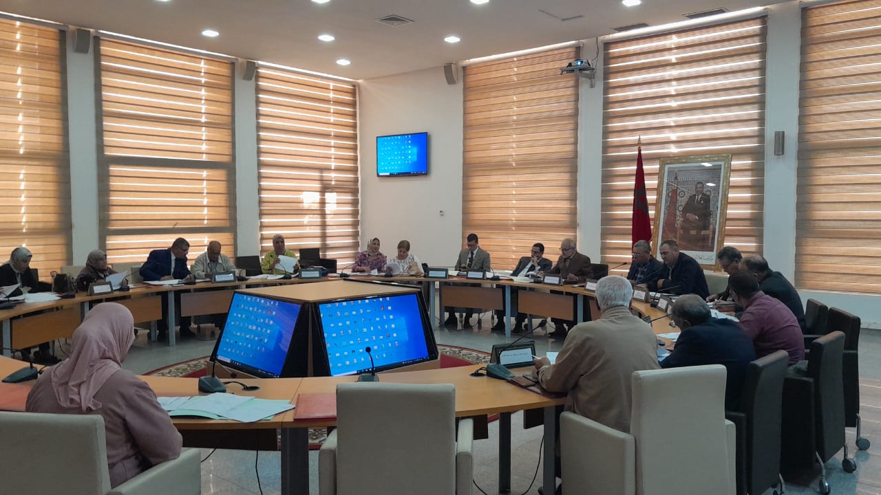 مجلس عمالة وجدة آنكاد يصادق بالإجماع على ميزانية 2024 ، وإنتداب لخضر حدوش لتمثيل المجلس ب "الشرق للتوزيع ". 5 IMG 20231025 WA0016