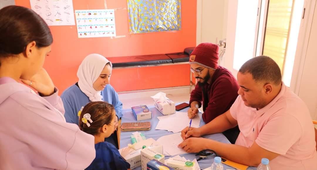 طرفاية : جمعية التضامن للتنمية الإجتماعية وحماية البيئة تنظم حملة طبية لفائدة ساكنة أمكريو جماعة الطاح 1 IMG 20231119 WA0018
