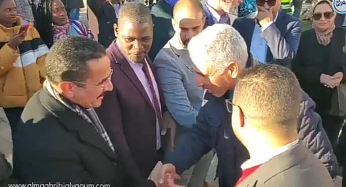 الخميسات... الكاتب العام للعمالة يقوم بزيارة للمعرض الجهوي للصناعة التقليدية المقام بساحة المسيرة. 14 IMG 20231223 WA0015