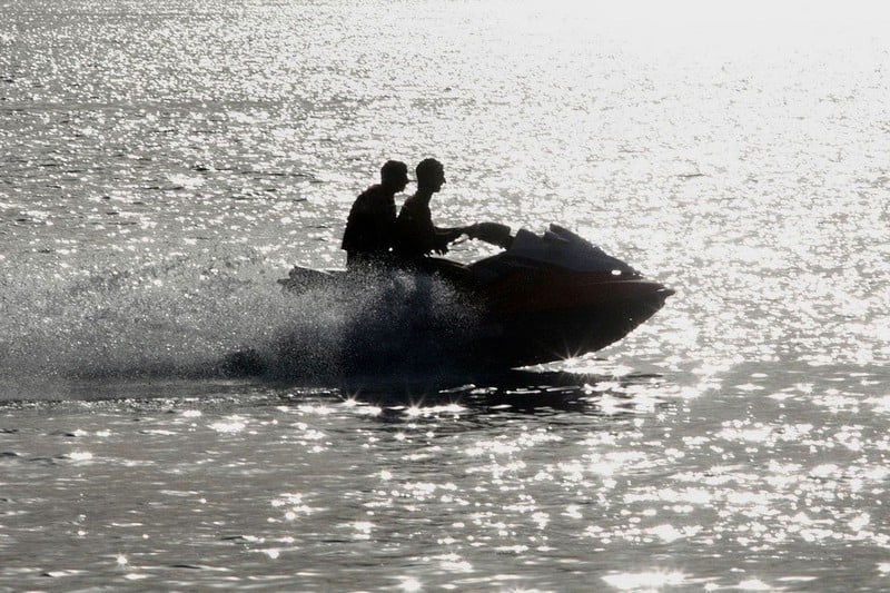 jet ski