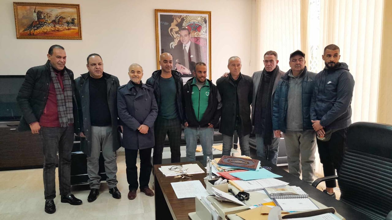 لخضر حدوش يستقبل زندافو رئيس نادي المولودية و أعضاءه لايجاد حلول للفريق. 3 IMG 20240101 WA0069