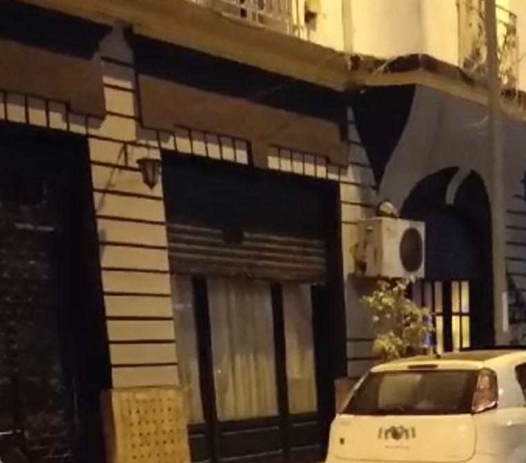 شكاوى ساكنة في استهتار مطعم تضرب عرض الحائط 1 Screenshot 2024 01 21 18 58 36 90 6012fa4d4ddec268fc5c7112cbb265e7