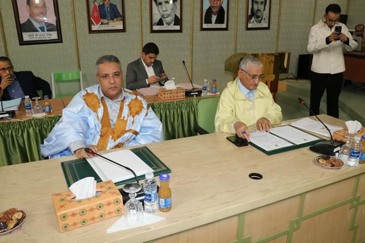 جماعة العيون تعقد دورتها العادية لشهر فبراير 2024 و المصادقة على جميع نقط جدول الاعمال بالاجماع 7 IMG 20240201 WA0054