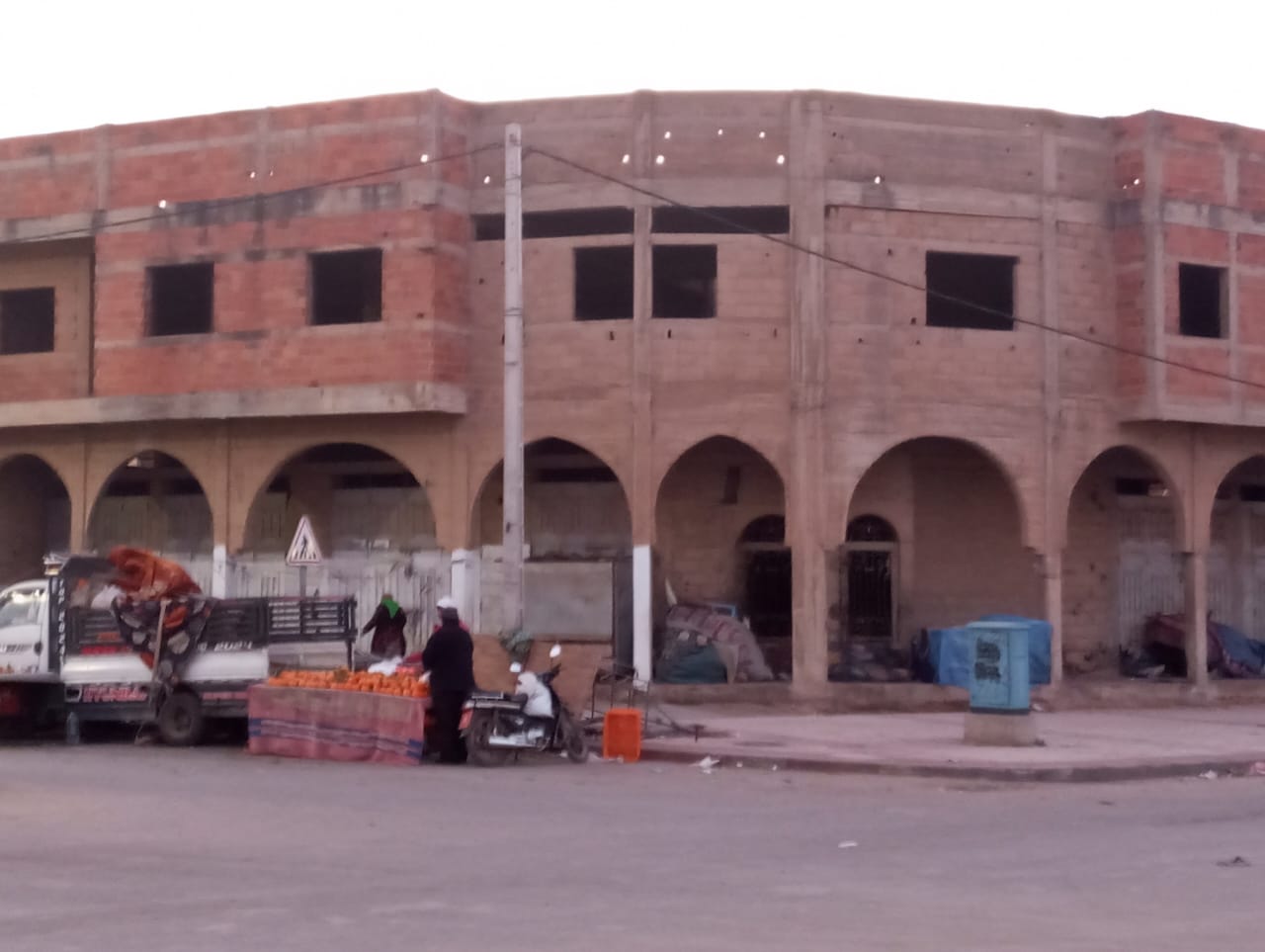 مشروع تجاري وسكني مع وقف التنفيذ حتى اشعار آخر 1 IMG 20240207 WA0040