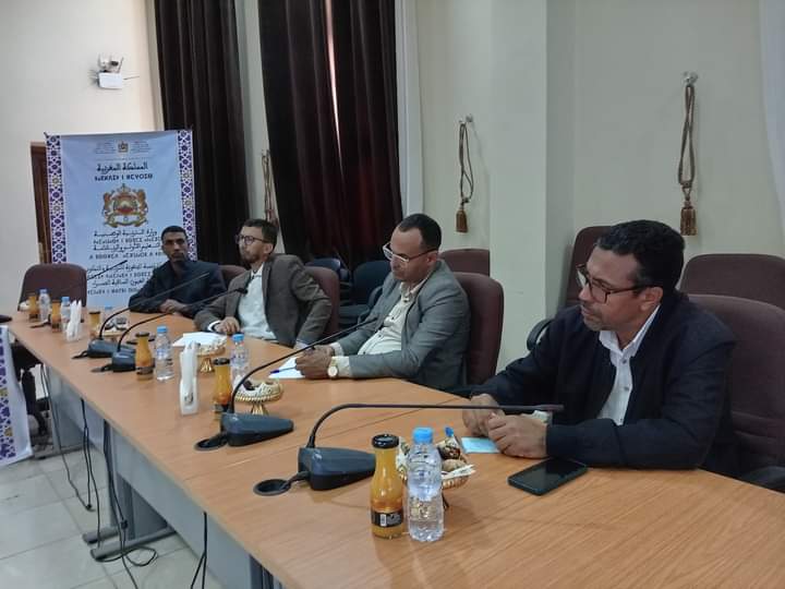 الأكاديمية الجهوية للتربية والتكوين لجهة العيون الساقية الحمراء تنظم لقاءا تواصليا لتوسيع شبكة "مدارس الريادة" 2 IMG 20240214 WA0049