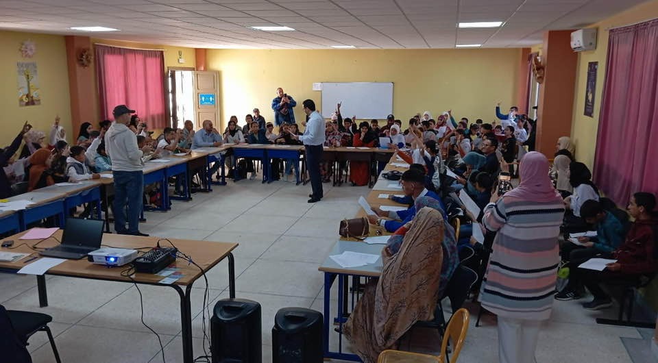 مؤسسة الوسيط تنفتح على تلاميذ مدينة العيون 3 IMG 20240223 WA0082