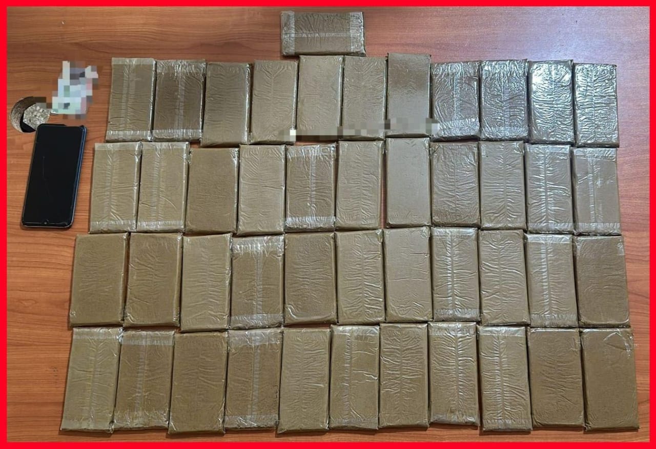 العيون : توقيف لاشتباه تورطه في قضية تتعلق بالحيازة والاتجار في مخدر الشيرا 1 IMG 20240301 WA0056