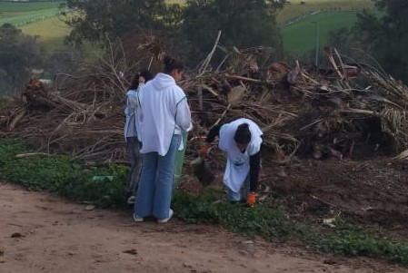 تيفلت..جمعية جنان تيفلت للتنمية تنظم في أولى أنشطتها حملة نظافة شاملة بالحي. 2 IMG 20240301 WA00852