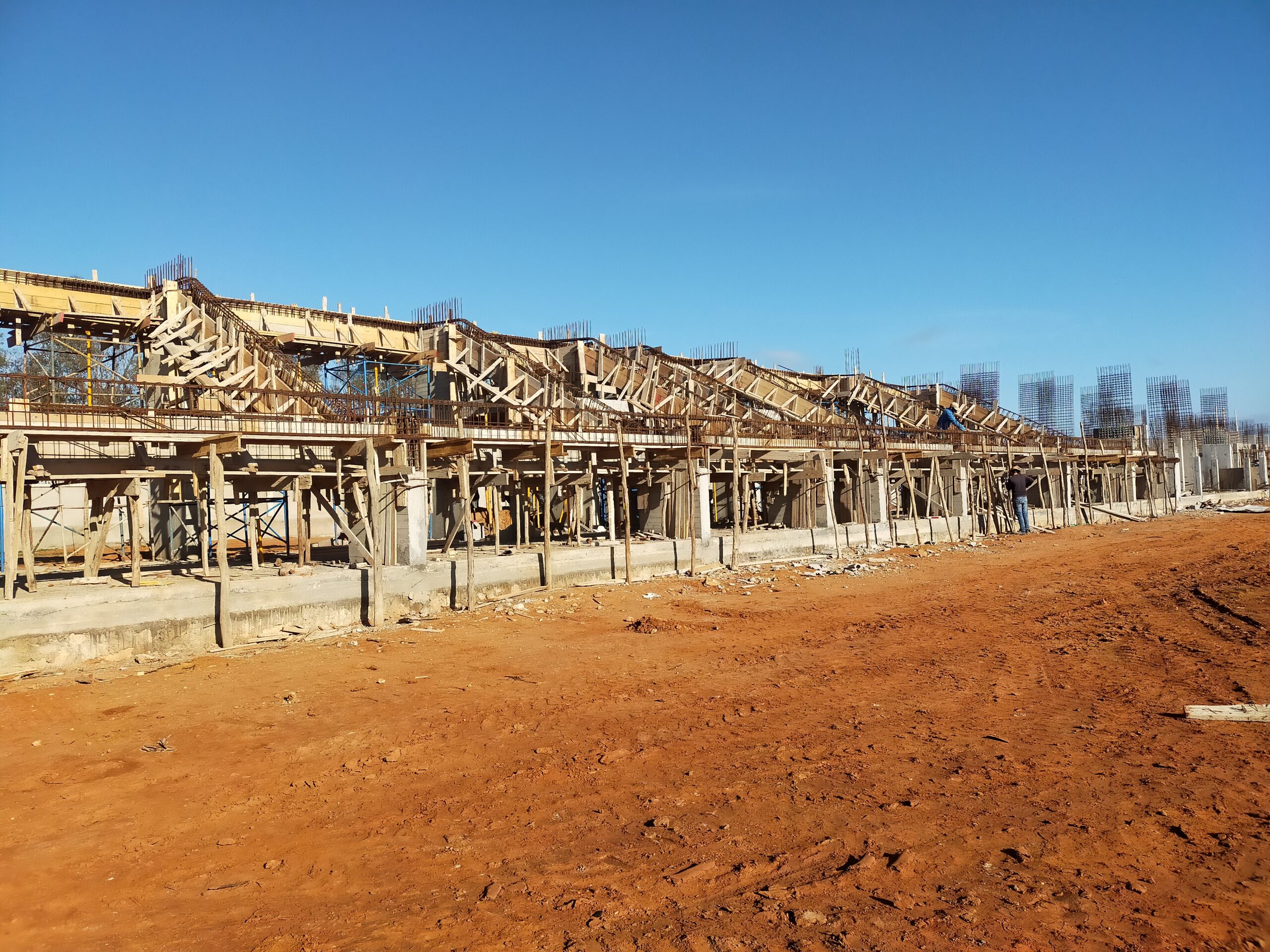 تيفلت..تقدم الأشغال بالملعب البلدي لكرة القدم وتصميم رائع بطابع مغربي خالص. 1 IMG20240302094646 scaled