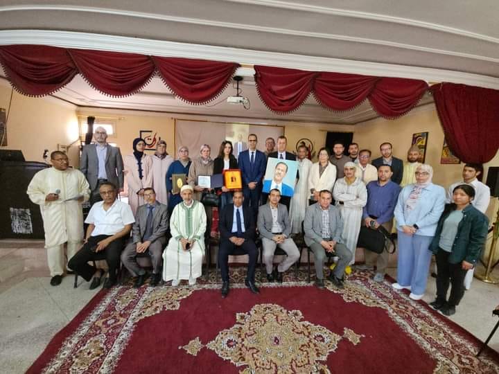 سطات.. تنظيم حفل تأبين المرحوم عبد الرحيم مرزاق بحضور المدير الاقليمي للتعليم وعائلته وأصدقائه. 2 IMG 20240406 WA0039