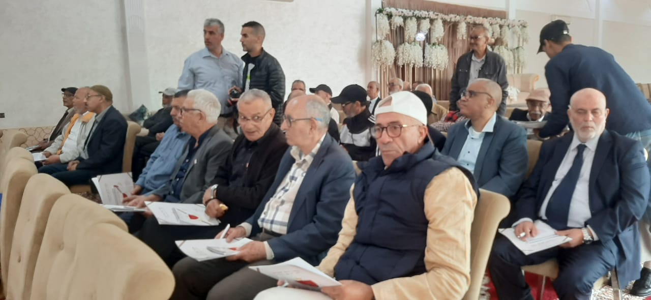 هذه تشكيلة مكتب الجامعة الوطنية المغربية لجمعيات متقاعدي الأمن الوطني وجمعيةالوفاق لمتقاعدي الأمن الوطني بسطات برئاسة الحسين إيهيري. 3 1000029421