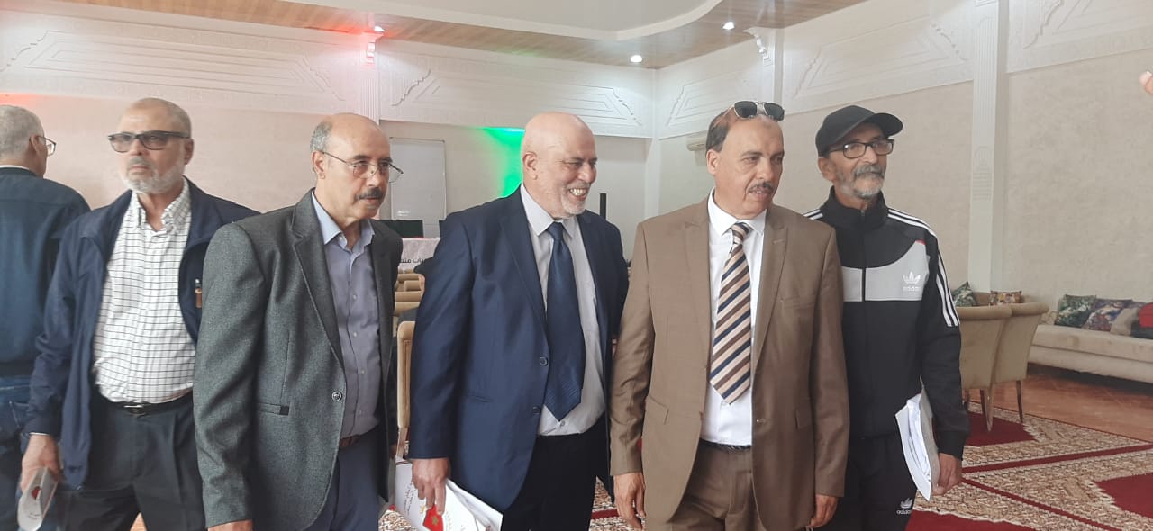 هذه تشكيلة مكتب الجامعة الوطنية المغربية لجمعيات متقاعدي الأمن الوطني وجمعيةالوفاق لمتقاعدي الأمن الوطني بسطات برئاسة الحسين إيهيري. 4 1000029422