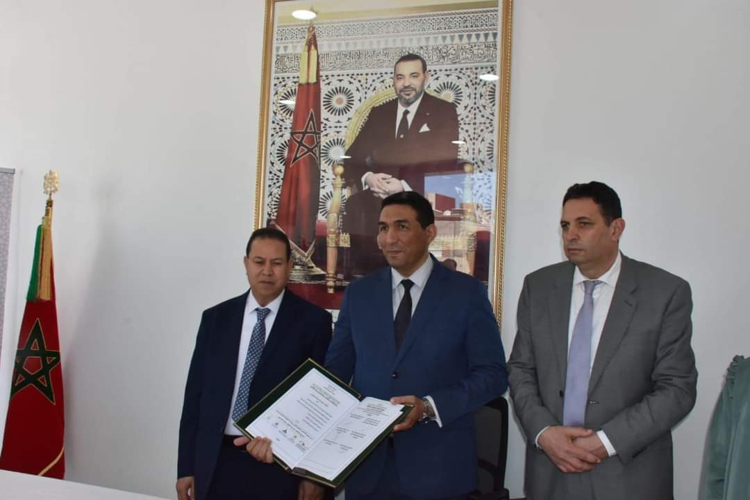 المضيق :عرض الخطوط العريضة لعقد نجاعة الأداء الذي تم توقيعه بين الوزارة والأكاديميات الجهوية للتربية والتكوين أمام عامل عمالة المضيق الفنيدق. 1 IMG 20240520 WA00071