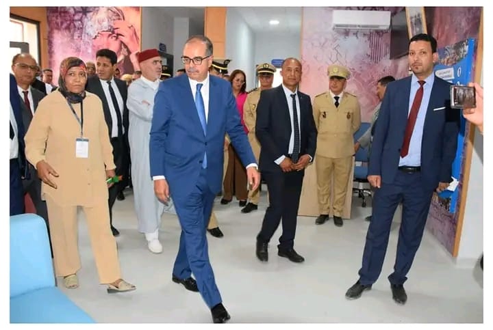 عامل إقليم ميدلت يدشن و ويعطي إنطلاقة مشاريع تنموية 6 1000052468