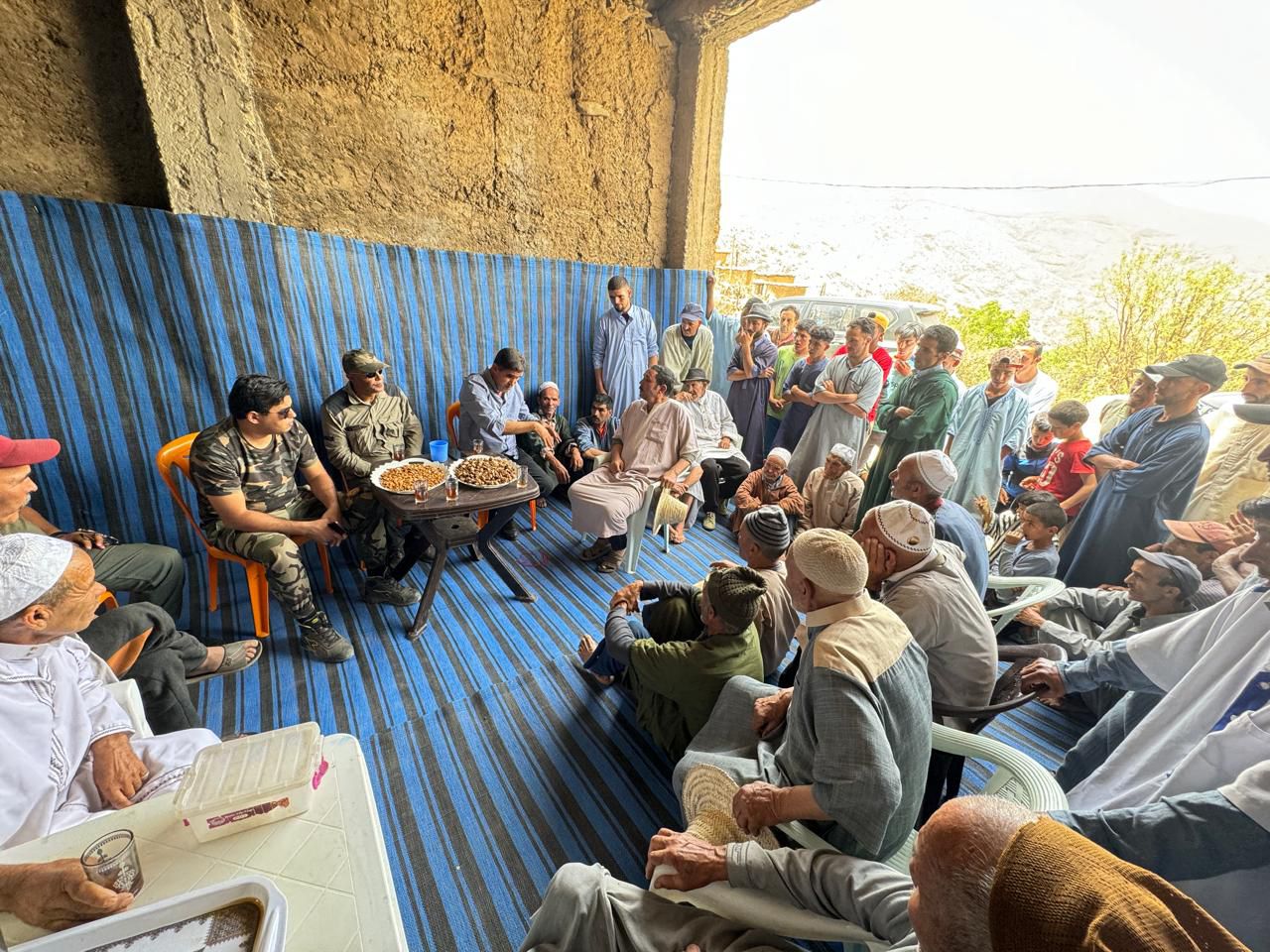 العامل بوعبيد الكراب يتابع سير عملية بناء المنازل المتضررة من زلازال شتنبر 2023 بإقليم شيشاوة 1 IMG 20240713 WA0043