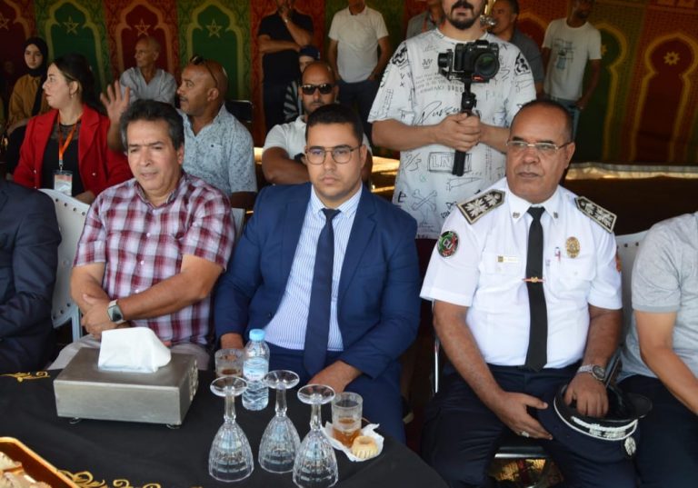 الخميسات/ المهرجان الأمازيغي ...عروض “التبوريدة” تجذب جمهور كبيرة من المتابعين. 6 1000066652