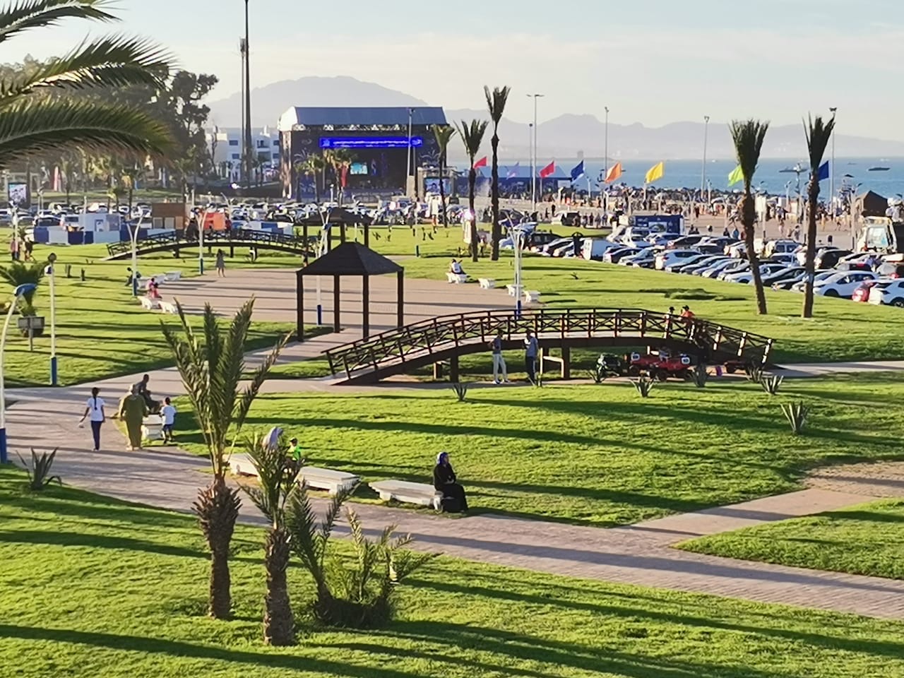 المضيق: مهرجان الشواطئ لاتصالات المغرب يستقطب الآلاف من الزوار وكان فرصة للإستمتاع بعروض عالية الجودة و المستوى… 5 1000070735