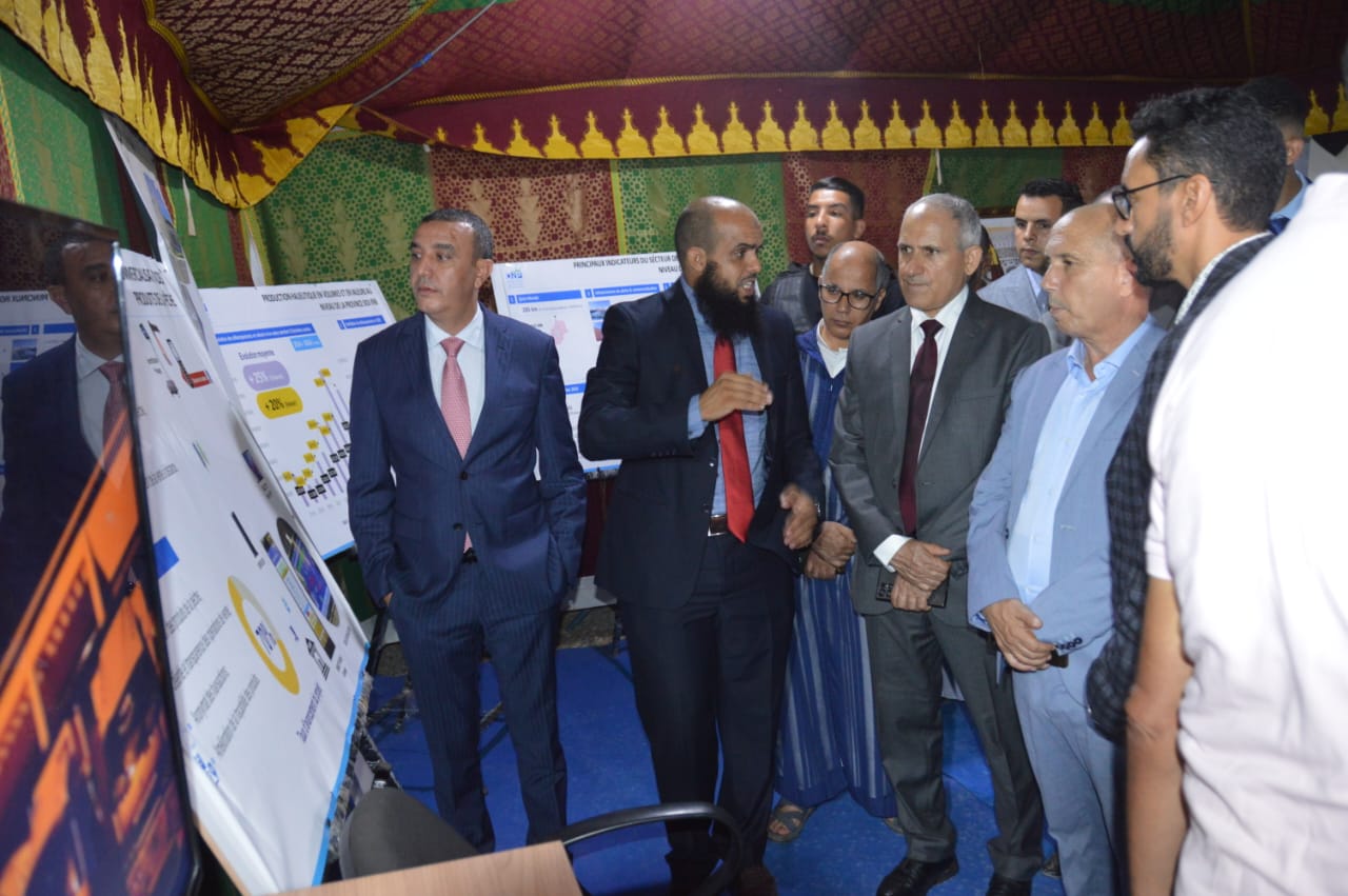 سيدي إفني: عامل الإقليم يترأس مراسم تحية العلم الوطني ويشرف على مجموعة من الأنشطة احتفاء بذكرى لثورة الملك والشعب 4 1000075596