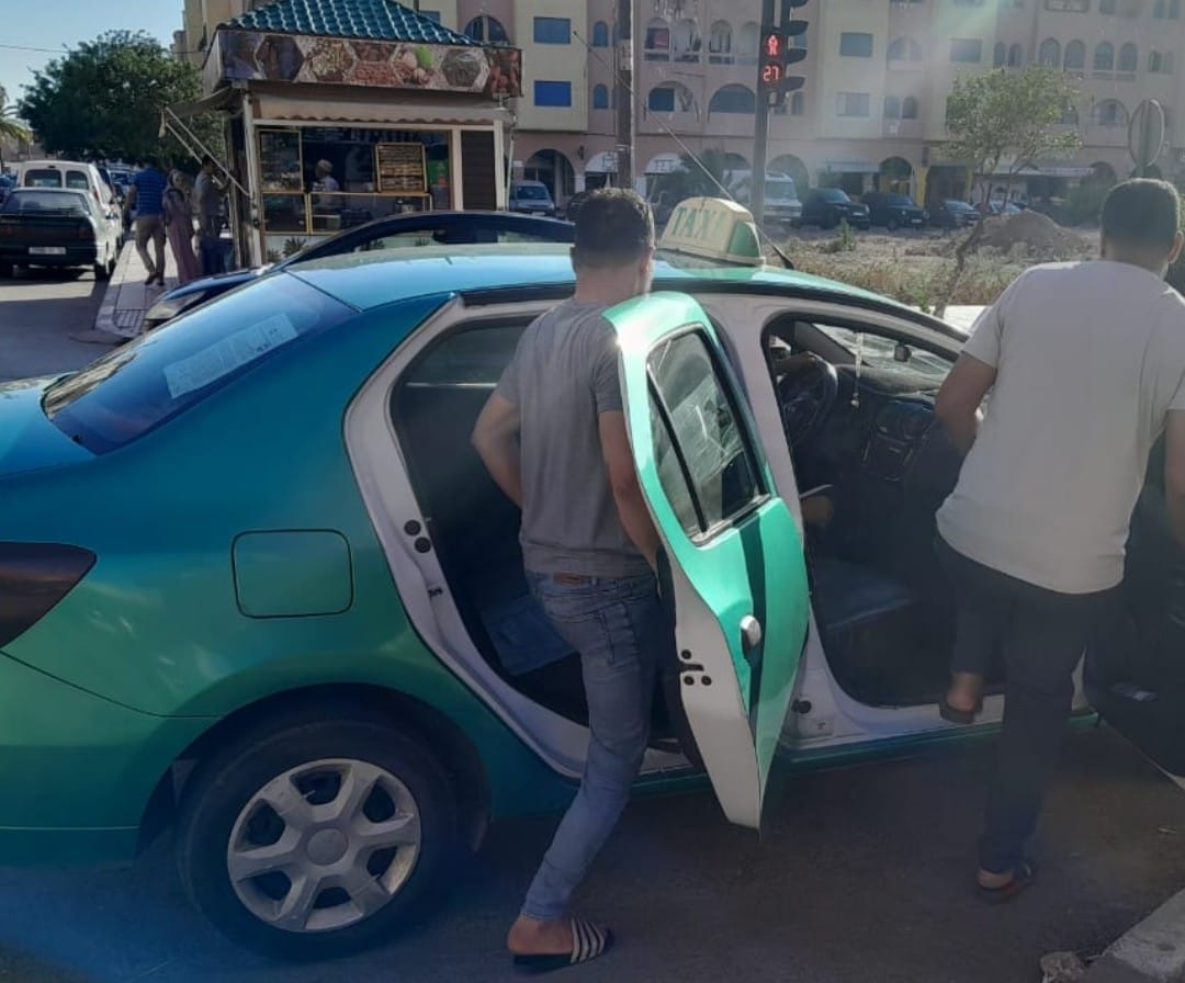 سلوكات غير مهنية لبعض سائقي سيارات الأجرة الصغيرة تثير استياء ساكنة بنسليمان 1 IMG 20240812 WA0005