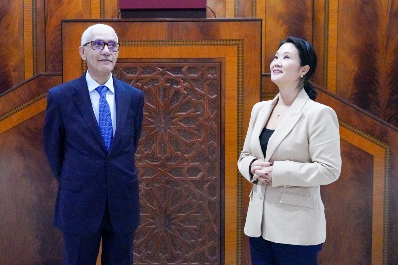 رئيس مجلس النواب السيد راشيد الطالبي العلمي يستقبل رئيسة ''حزب القوة الشعبية'' البيروفي 2 1000207765