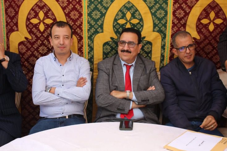 بالصور : الرئيس عبد الواحد الشفقي يشرف على حفل توزيع اللوازم الرياضية بمقاطعة المنارة: دعم سنوي متواصل للرياضة والمواهب الشابة 7 1000213942