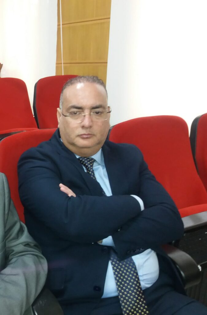 الدكتور بوشتى المومني يؤكد على أهمية المرصد الجهوي لليقظة الاستراتيجية والذكاء الترابي 2 1000222972