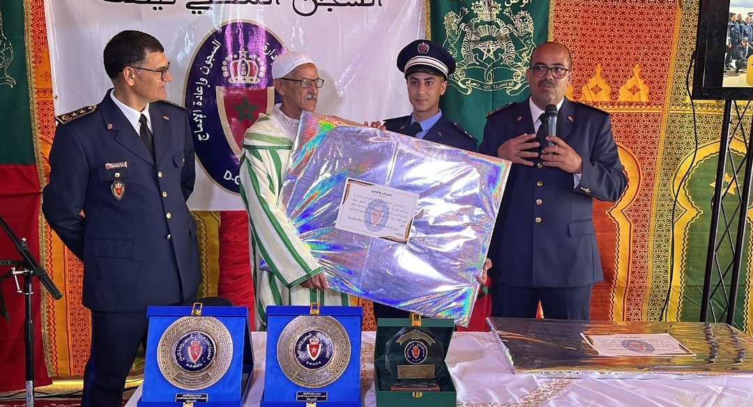 إدارة السجن المحلي تيفلت 1 و وإدارة السجن تيفلت 2 نظمتا الذكرى 17 لتأسيس المندوبية العامة لإدارة السجون 11 1000223094