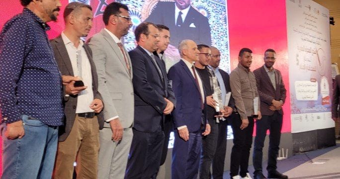 سالم عبد الفتاح يتوج بجائزة الصحافة للصحراء عن فئة الترافع الإعلامي 2 1000223622