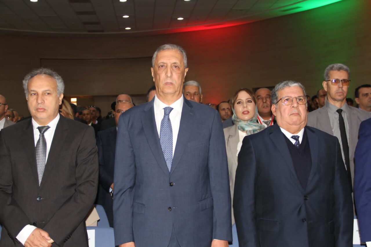 بالصور : برئاسة الوالي فريد شوراق: نجاح باهر للمناظرة الجهوية للتشجيع الرياضي وسط حضور مكثف واستحسان واسع 2 1000223702