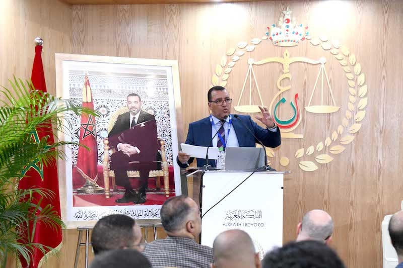 في قلب المعرض الدولي للكتاب.. رئاسة النيابة العامة تفتح نقاشاً استراتيجياً حول الأمن الاقتصادي وتكشف عن بدائل المواجهة 4 IMG 2496