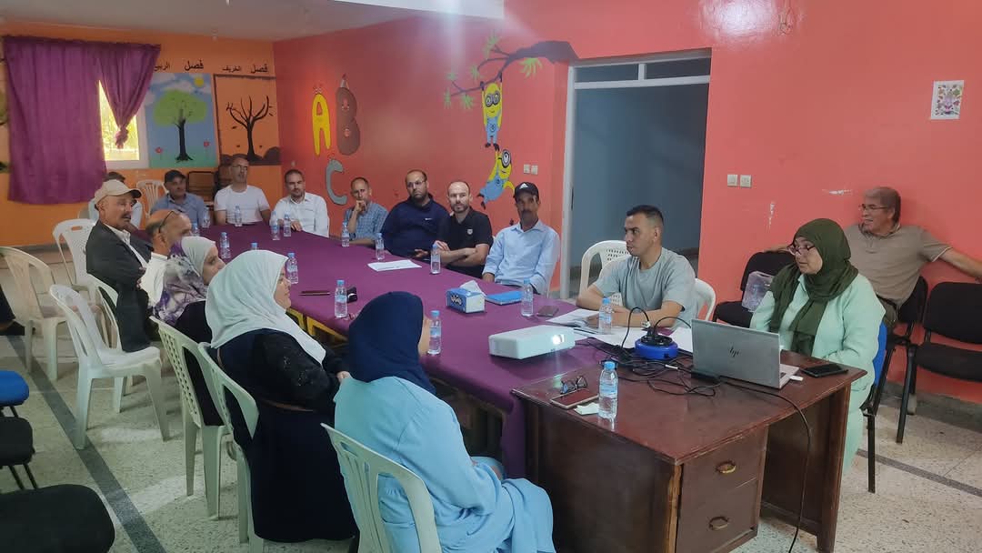 وزان/سيدي رضوان...جمعية الأنوار تعقد اجتماعها الأول للمجلس الإداري وتصادق على برنامجها السنوي ومخططها الاستراتيجي 3 1000246934 1