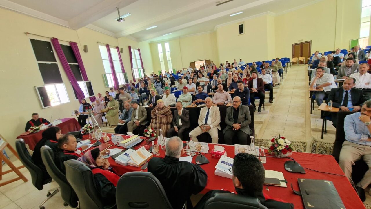 المستشار بمحكمة الاستئناف بالناظور سمير بشريف ينال الدكتوراه بميزة مشرف جدًا مع توصية بالنشر 3 IMG 7202