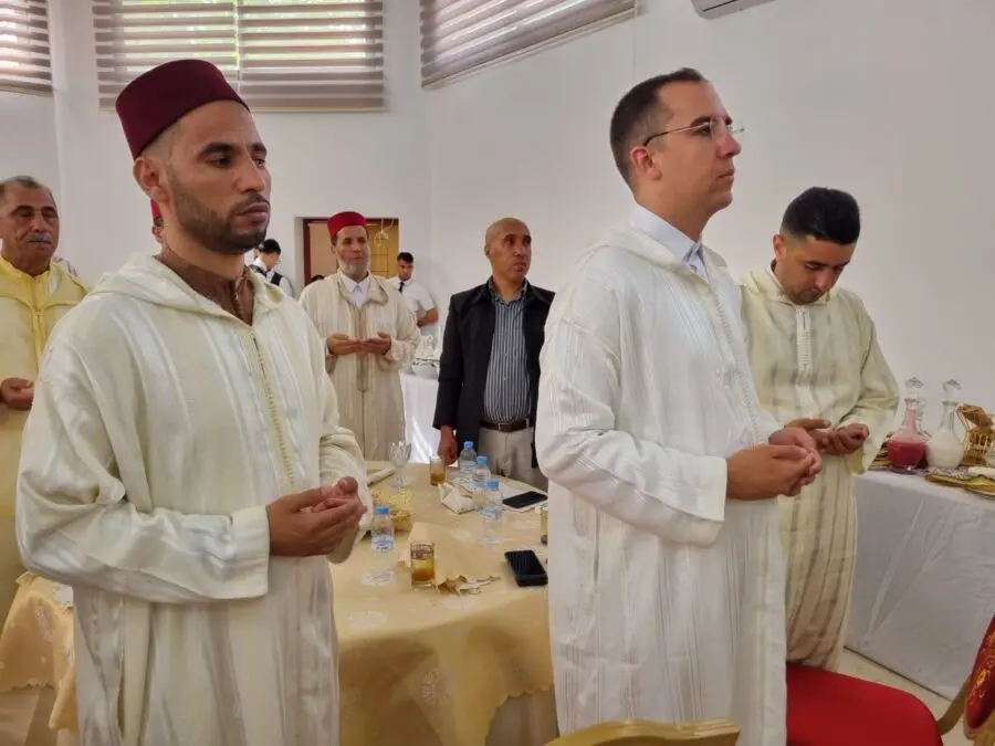 حفل استقبال بهيج بمناسبة عيد الأضحى في الخميسات.. تجسيد لقيم التضامن والوحدة الوطنية 16 1000256381