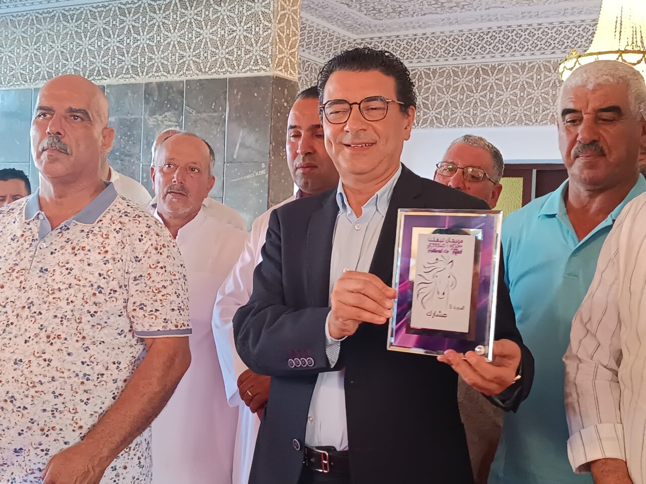 تيفلت...لقاء تنظيمي وإجراء القرعة للسربات المشاركة في النسخة الخامسة لمهرجان تيفلت الثقافي( الصور والفيديو) 3 1000274994