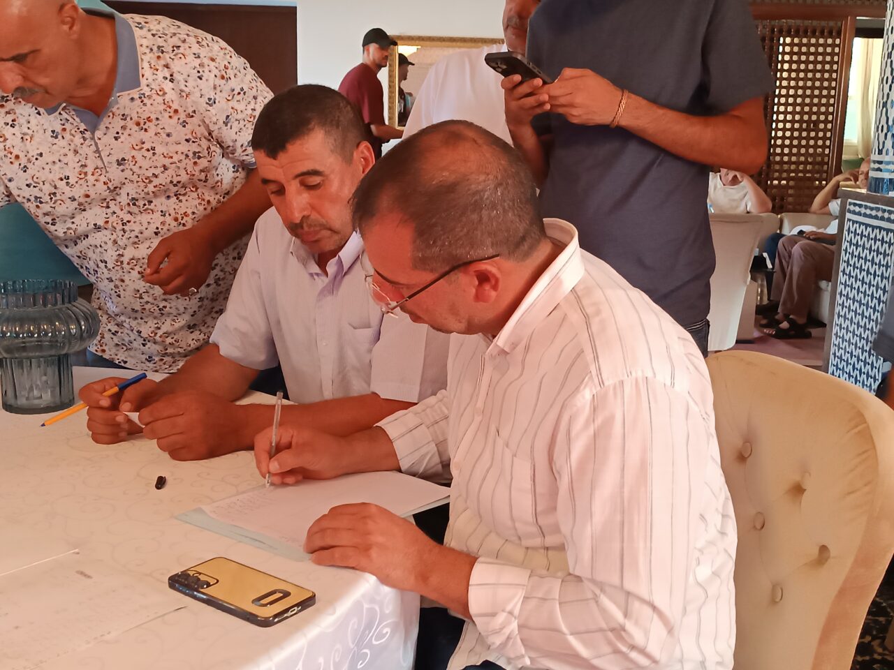 تيفلت...لقاء تنظيمي وإجراء القرعة للسربات المشاركة في النسخة الخامسة لمهرجان تيفلت الثقافي( الصور والفيديو) 12 1000275015