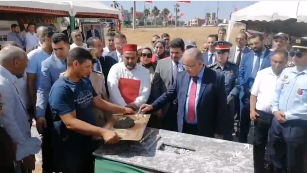 عامل إقليم الخميسات يُشرف على تدشين مشاريع تنموية بسيدي علال البحراوي احتفالاً بعيد العرش المجيد 4 1000298288