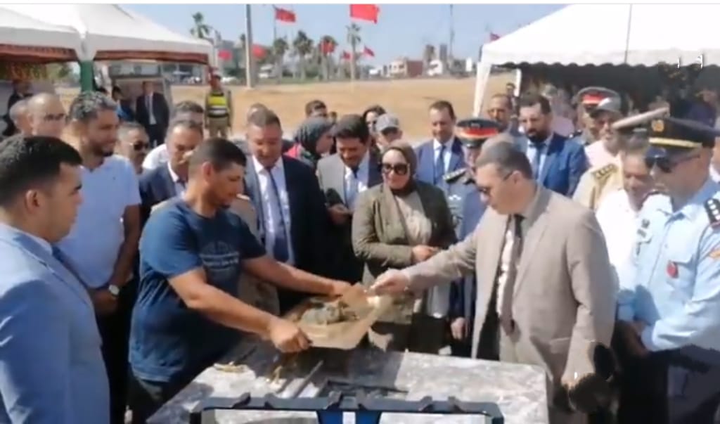 عامل إقليم الخميسات يُشرف على تدشين مشاريع تنموية بسيدي علال البحراوي احتفالاً بعيد العرش المجيد 8 1000298296