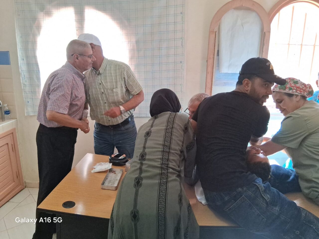 ختان جماعي لفائدة الأطفال بمناسبة مهرجان المزامزة الجنوبية لجمعية الياقوتة العيسيين للبيئة والتنمية المستدامة. 3 1000298486