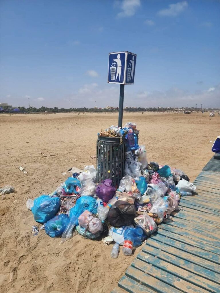 السعيدية تغرق في الأزبال… موسم سياحي يتحوّل إلى فضيحة بيئية وسط صمت المسؤولين 5 1000303670