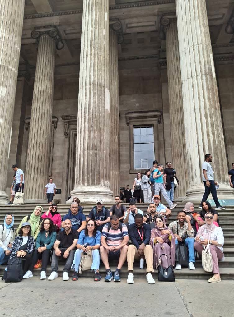 اختتام الرحلة الثقافية والعلمية لأساتذة اللغة الإنجليزية في لندن 5 1000318895