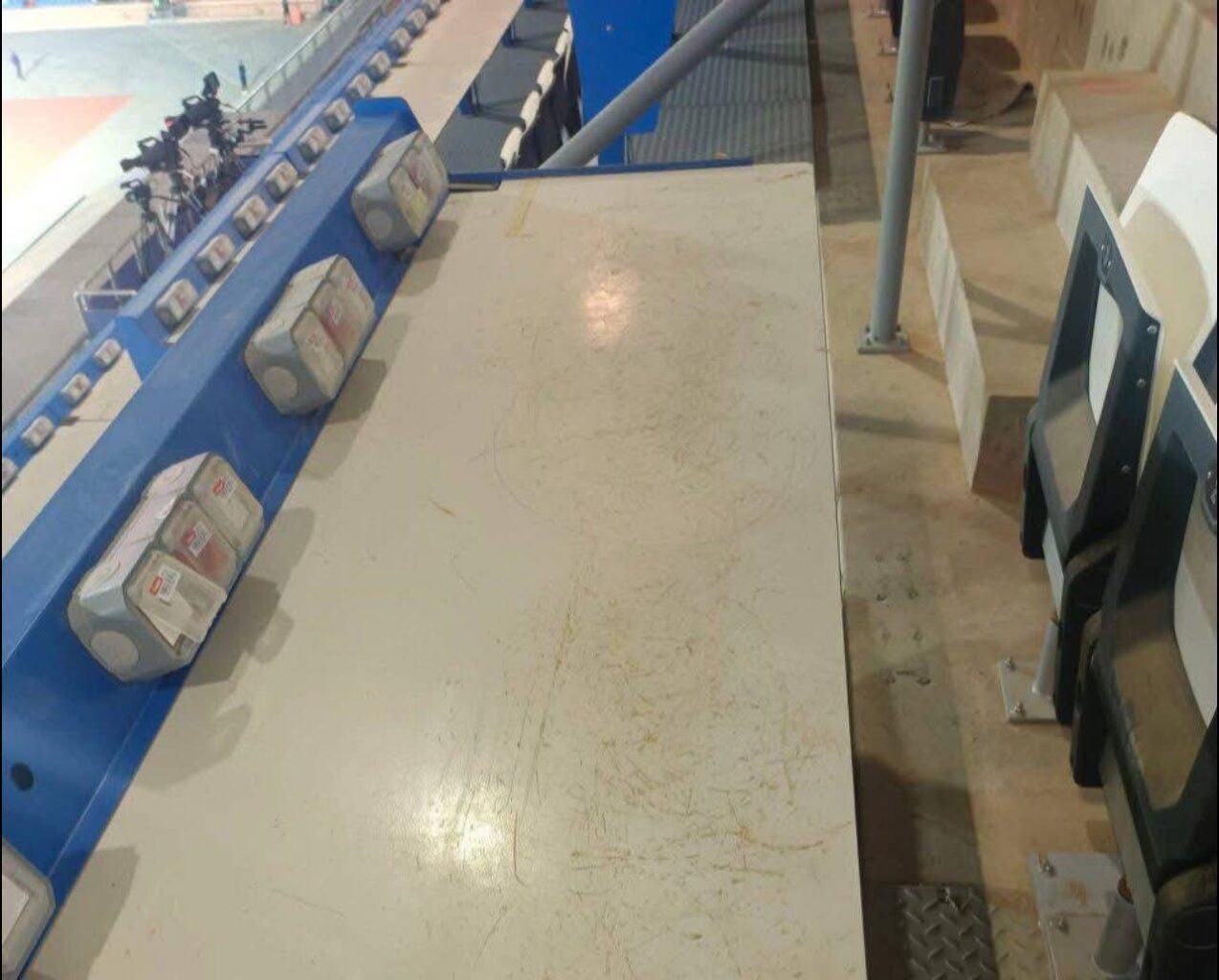 بالصور : انتقادات حادة بعد السماح بالولوج لملعب مراكش الكبير رغم أنه ما يزال ورشاً للأشغال 4 1000327056