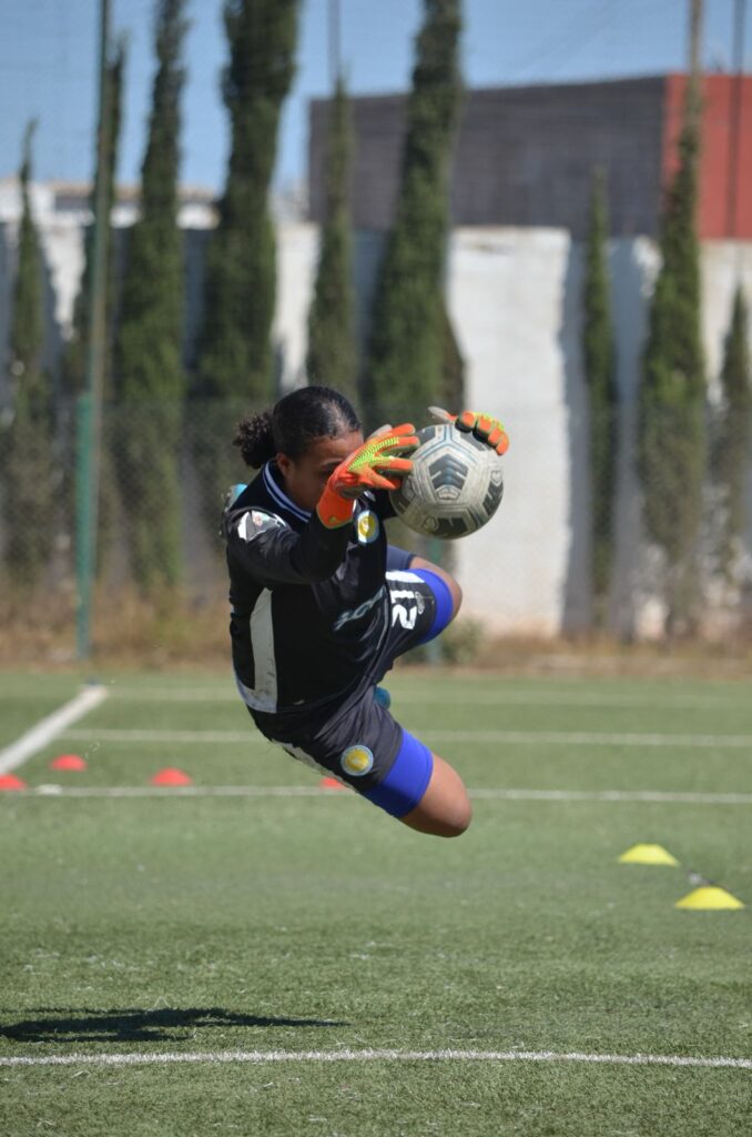 سبورتينغ كلوب الدار البيضاء يطلق أول أكاديمية نسوية بالمغرب بشراكة مع "كامبوس سبورت" 3 1000337399