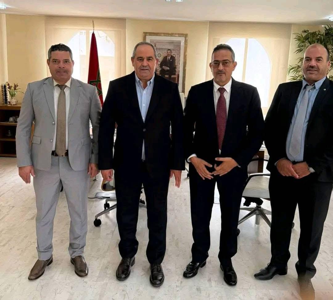 بالصور : مولاي هشام المهاجري يقود لقاء وزاري لتعزيز البنية التعليمية وإحداث النواة الجامعية بشيشاوة 2 1000344213