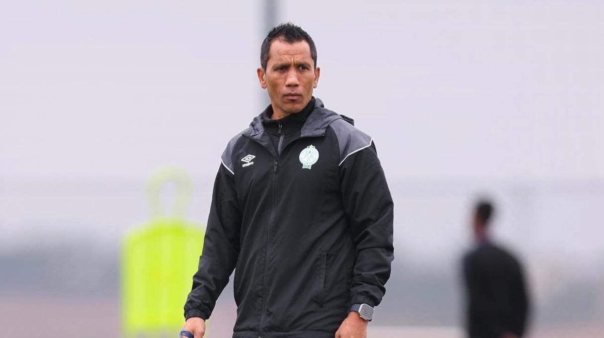 الجنوب افريقي ديفيد فادلو يقود العارضة التقنية للرجاء الرياضي 1 1955ba67 b531 4cb6 ba01 3b947f9bc393